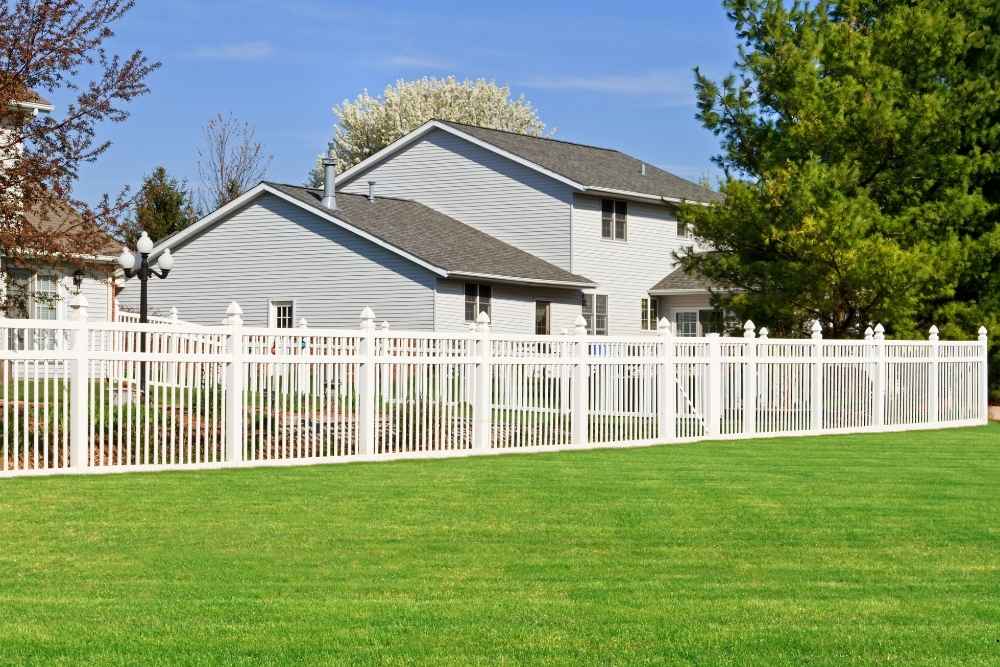 How to Boost Your Property Value with a New Fence in Hakalau
